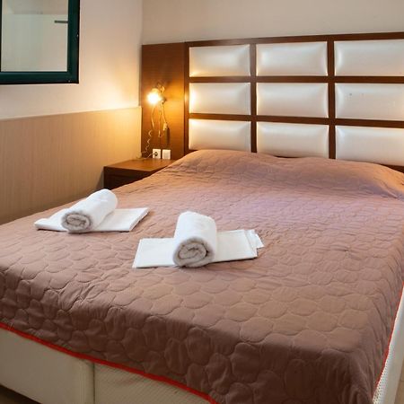 Elena Apartments 2 อัสโปรวาลตา ภายนอก รูปภาพ